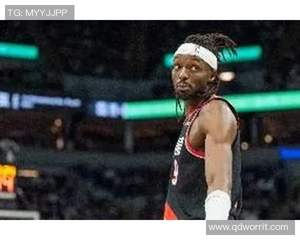 格兰特替补出战14投10中高效砍29分3板1助1帽全队最高却遗憾空砍